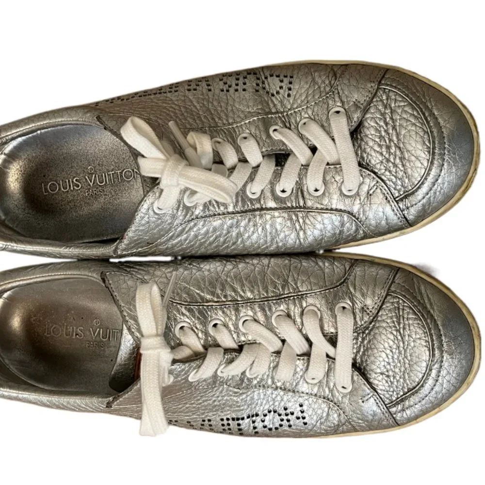 Louis Vuitton Silver leather low trainers, size 9 - Picture 5 of 13